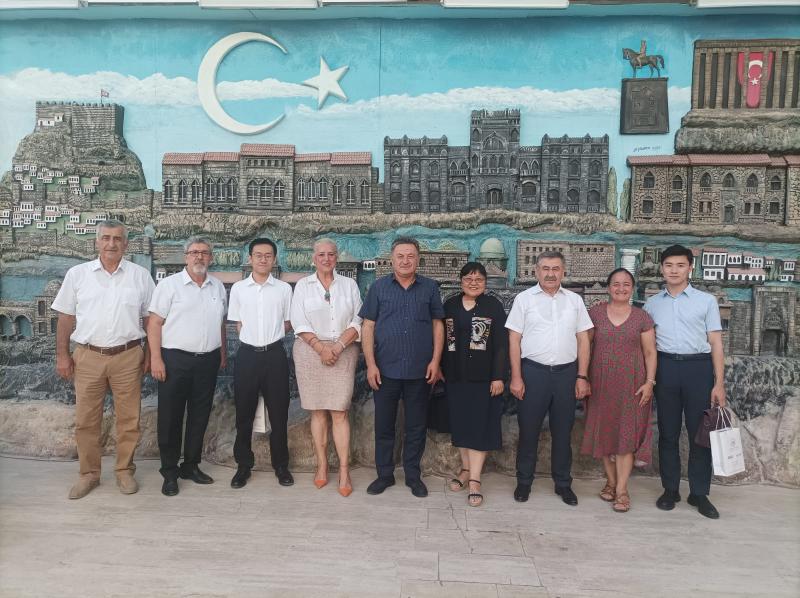 Çin Ankara Büyükelçiliği Kültür Müsteşarı Derneğimizi Ziyaret Etti
