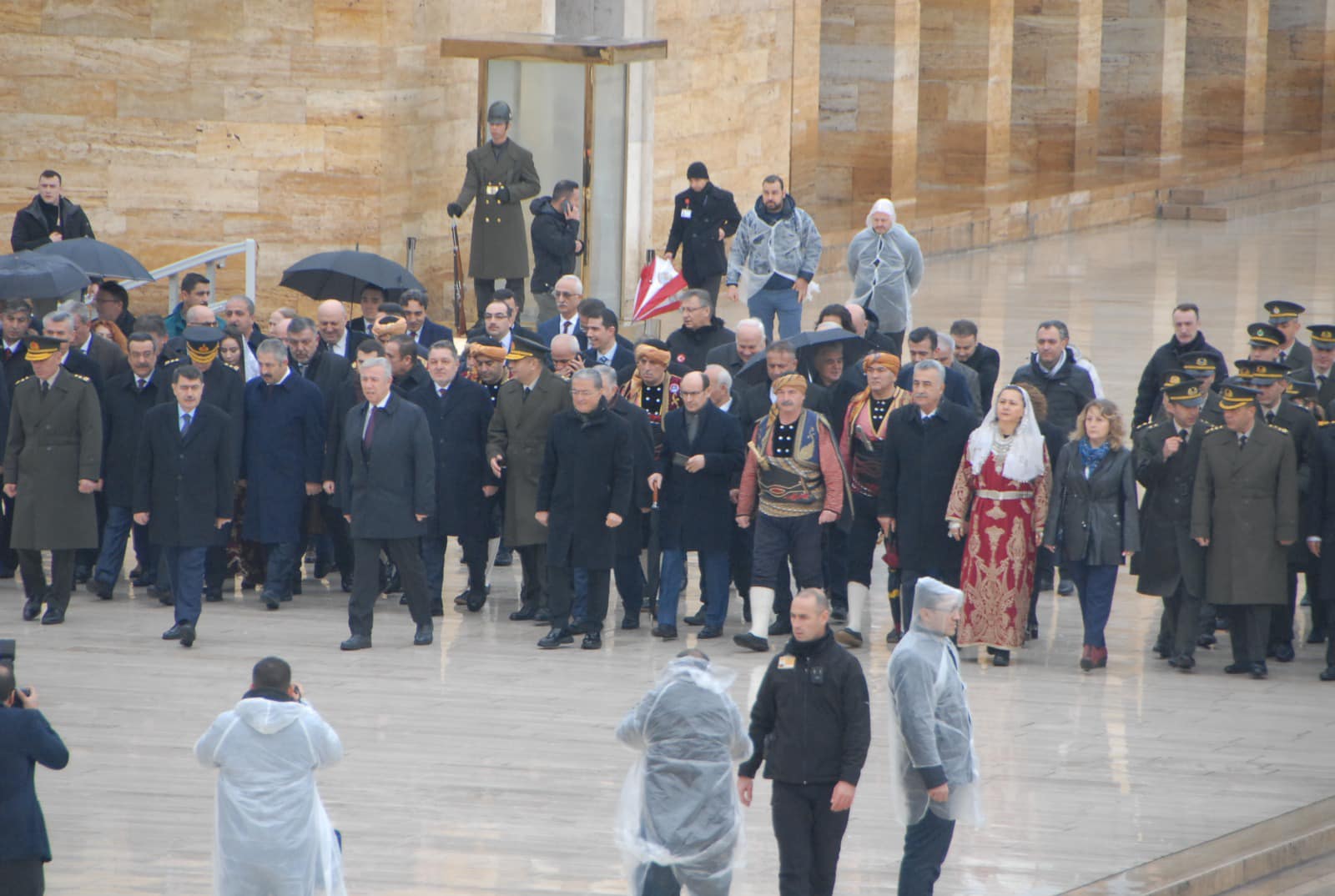 ANITKABİR TÖREN  (1)