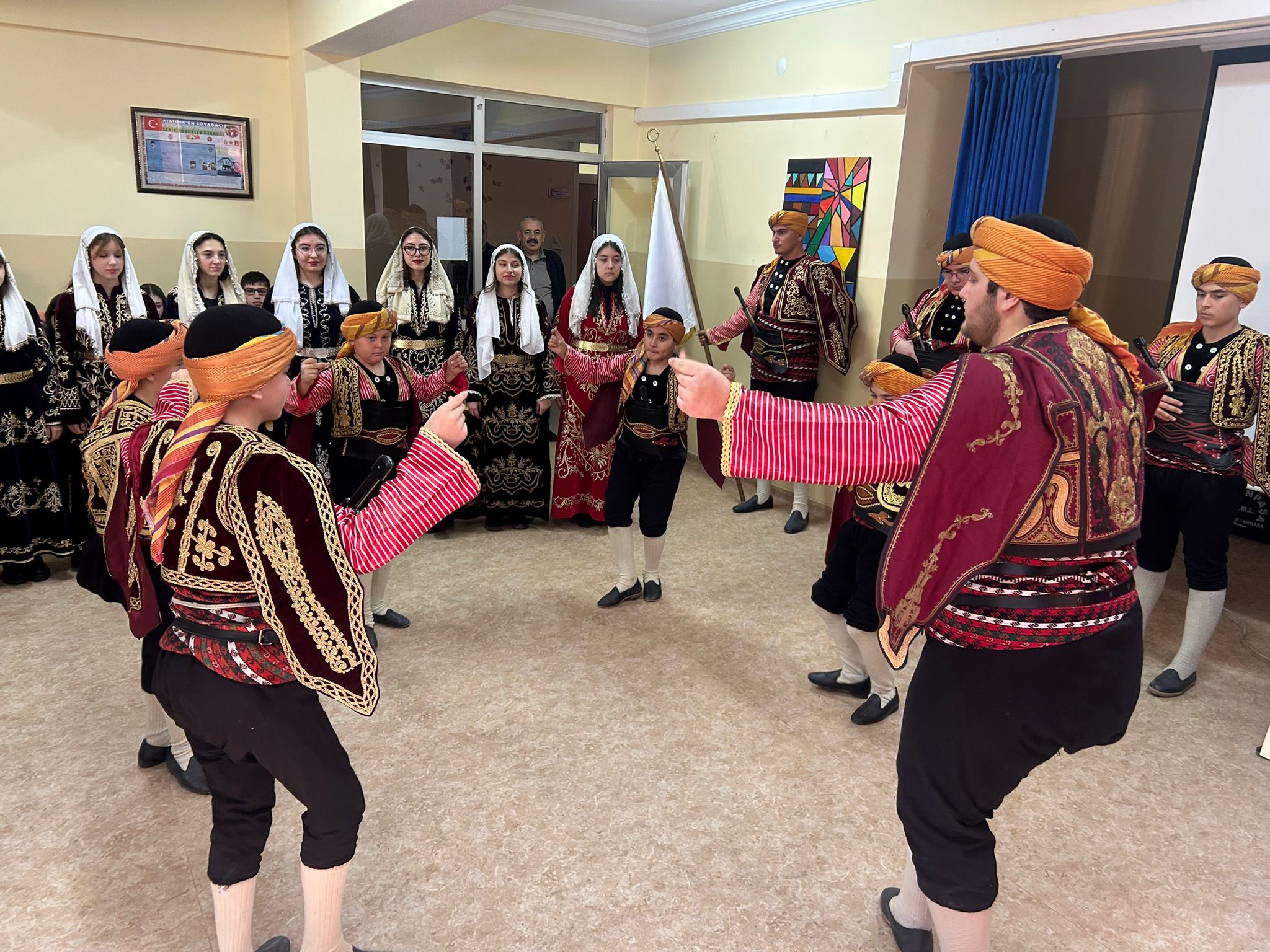 Ayaşta öğrencilere  (8)