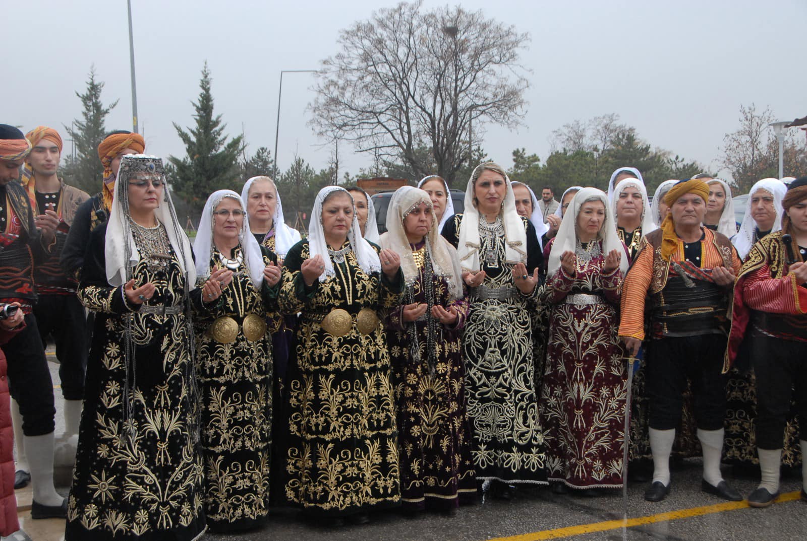 BAYRAK TÖREN İ (2)