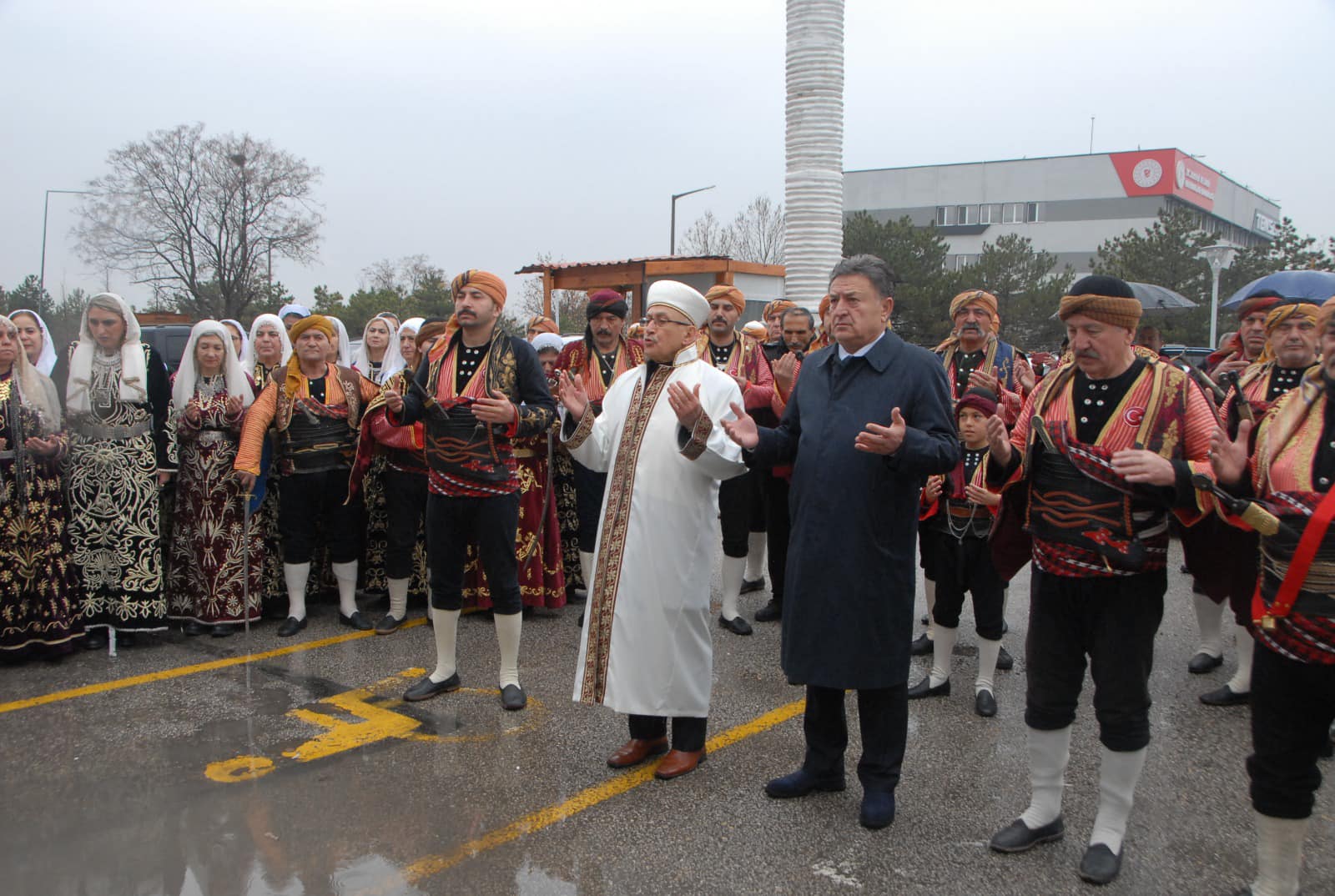 BAYRAK TÖREN İ (20)