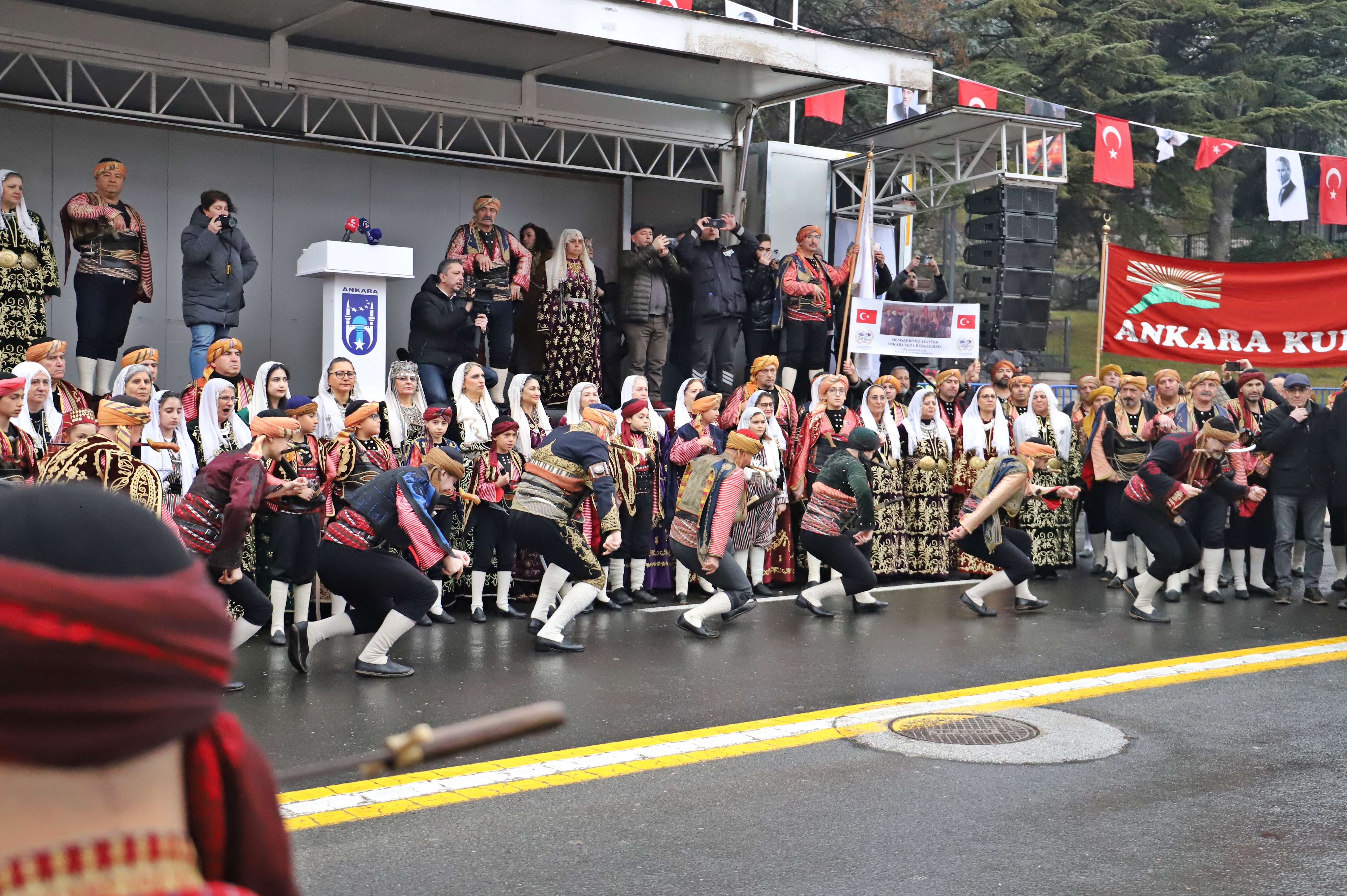 Dikmen’de  (45)